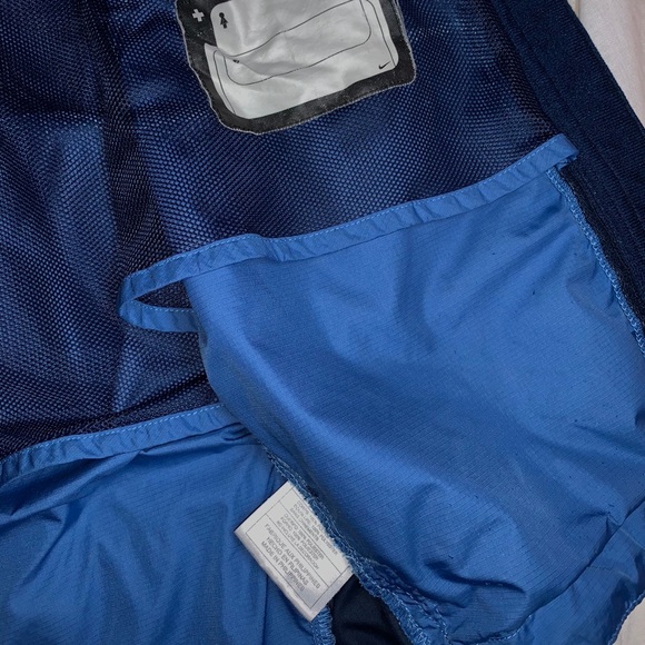 NIKE VINTAGE VEST - Picture 3 of 3